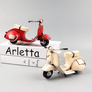 Mô hình xe vespa cổ điển CD240