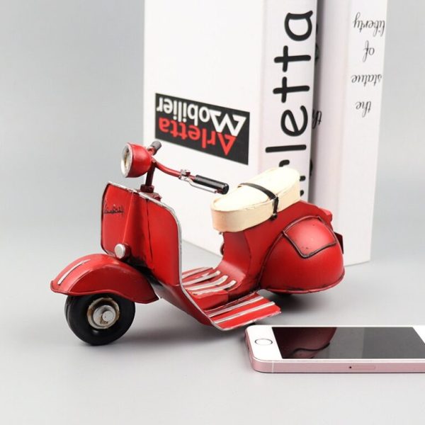 Mô hình xe vespa cổ điển CD240