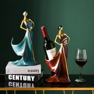 Giá để rượu vang cô gái