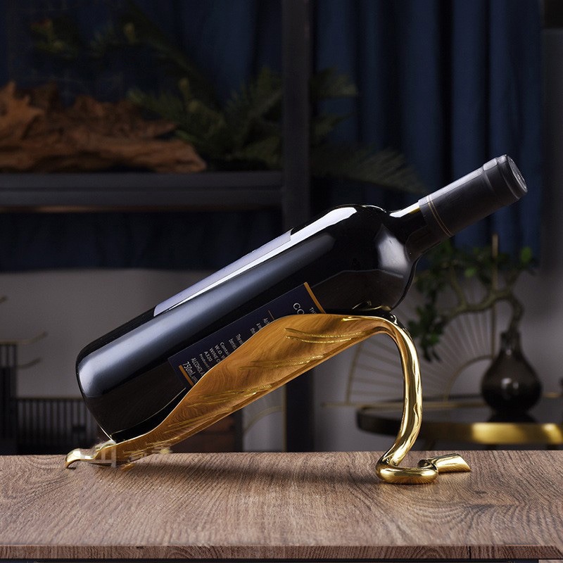 Giá để rượu độc đáo hình chiếc lá