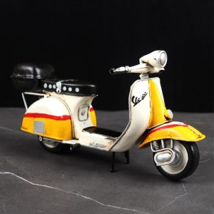 Mô hình vespa hoài cổ trang trí để bàn CD217