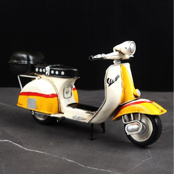 Mô hình vespa hoài cổ trang trí để bàn CD217
