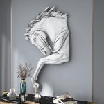 Phù điêu 3D đầu ngựa trang trí