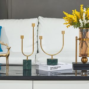 Chân nến đá cẩm thạch