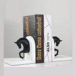 Đồ để bàn chặn sách hình đầu ngựa đơn giản CD561