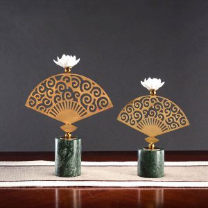 Quạt hoa văn phong cách cổ điển