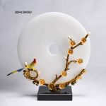 Chim khuyên đậu cành mai đồng điếu ngọc sang trọng