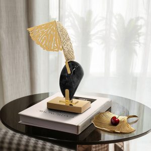 Decor phòng khách mô hình lá sen
