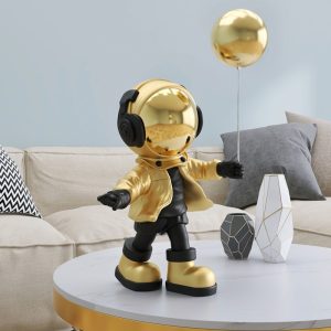 Tượng decor mô hình phi hành gia để bàn phòng khách đẹp