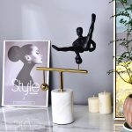 Mô hình vận động viên thể dục dụng cụ trang trí