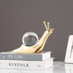 Đồ để bàn ốc sên cõng quả cầu pha lê đáng yêu CD550