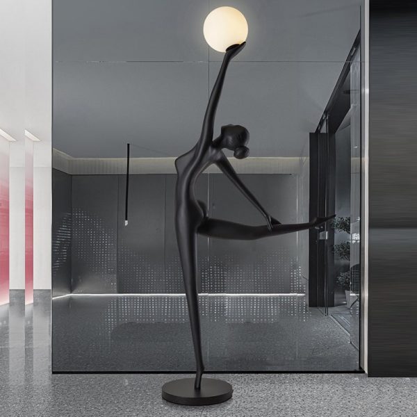 Tượng decor cô gái múa ballet cầm đèn