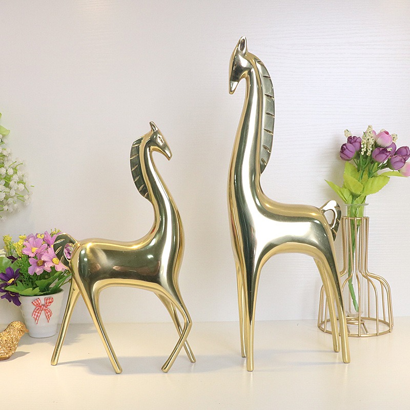 Tượng hươu bằng đồng decor trang trí kệ tivi phòng khách