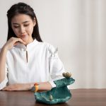 Tượng chim bói các trên lá sen