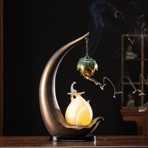 Mẫu thác khói trầm hương đẹp