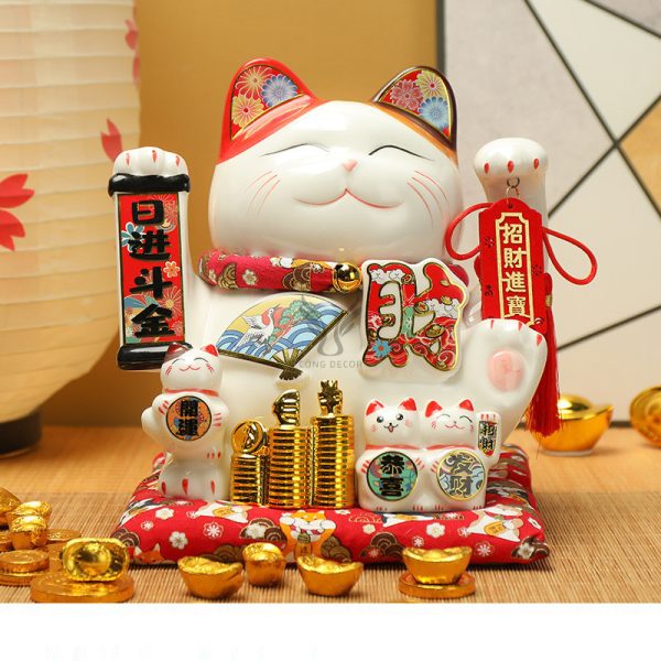 Mèo thần tài vẫy tay