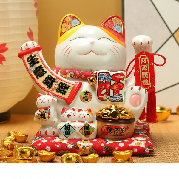 Mèo thần tài vẫy tay