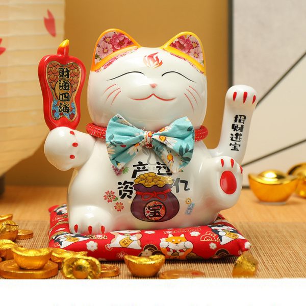 Mua mèo may mắn