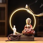 Thác khói trầm hương Phật trên hoa sen