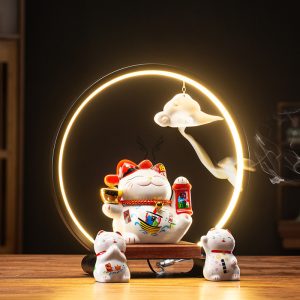 Thác khói trầm hương mèo thần tài