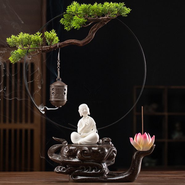 Thác khói trầm hương phong thủy
