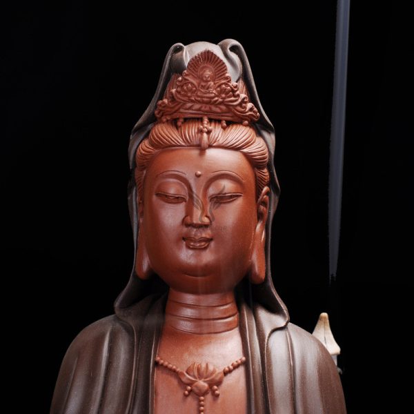 Thác khói trầm hương tượng Quan Âm