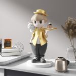 Tượng cậu bé đáng yêu cầm khay CD1420