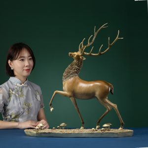 Tượng nai sừng tấm