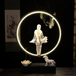 Trầm hương thác khói