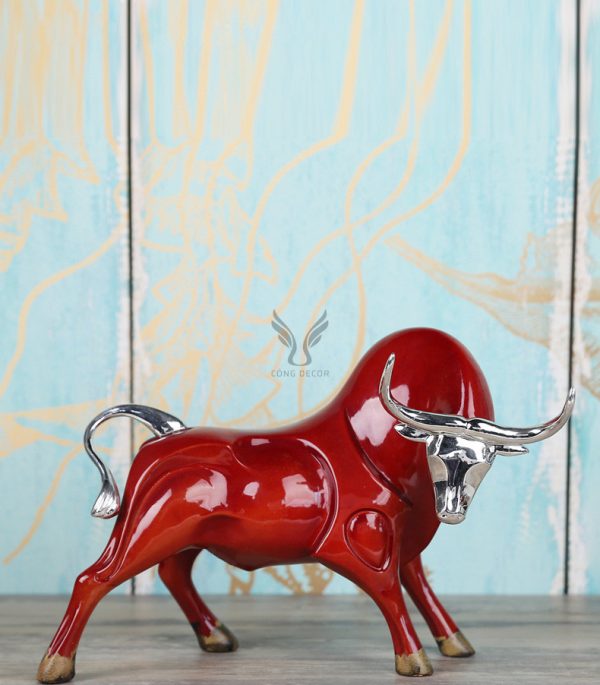 Tượng bò tót Red Bull CD3181