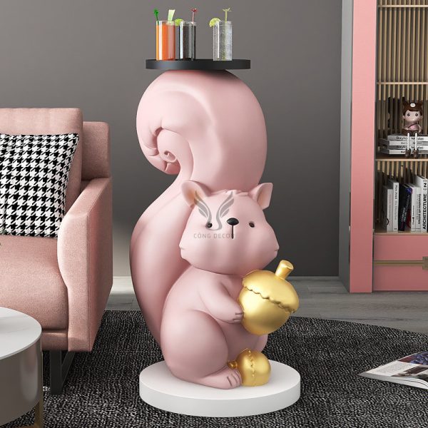 Tượng chú sóc nâu để sàn CD1474