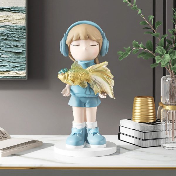 Tượng cô gái ôm con cá CD1450
