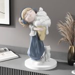 Tượng cô gái ôm kem trang trí CD1440