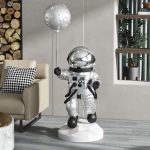 Tượng phi hành gia mẫu mới cầm bóng CD1437