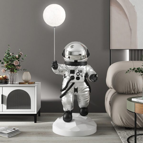 Tượng phi hành gia mẫu mới cầm bóng CD1437
