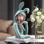 Tượng cô gái kẹo ngọt
