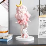 Tượng cô gái mặt trăng để bàn