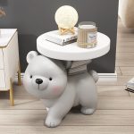 Tượng gấu cõng bàn