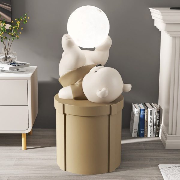 Tượng gấu xinh xắn tặng tân gia