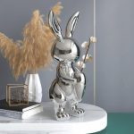 Tượng thỏ kết hợp bình cắm hoa