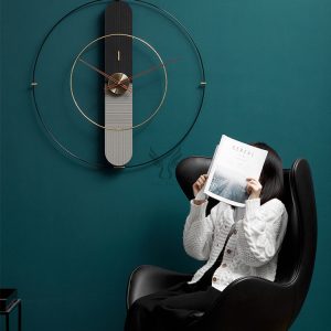 Đồng hồ treo tường phòng khách cá tính trang trí tường nền tối giản CD31232
